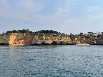 Algarve-limestoneCliffs